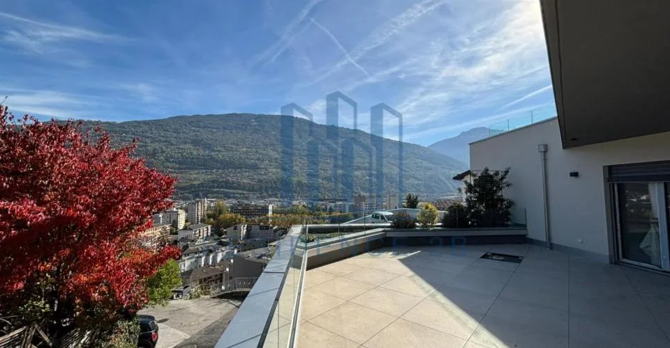 Objet rare de 5.5 pièces avec grand Jardin privatif