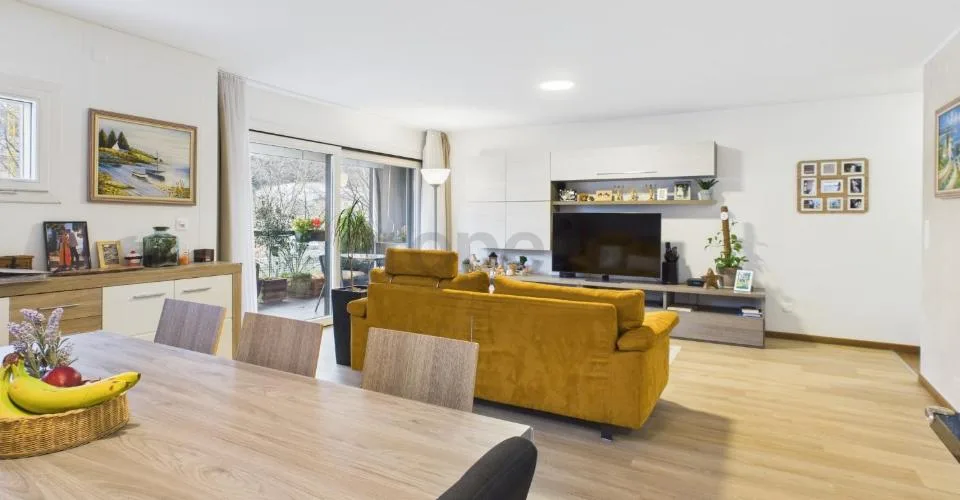 Elegante Appartamento nel Cuore di Lugano: Comfort e Stile in Posizione Privilegiata
