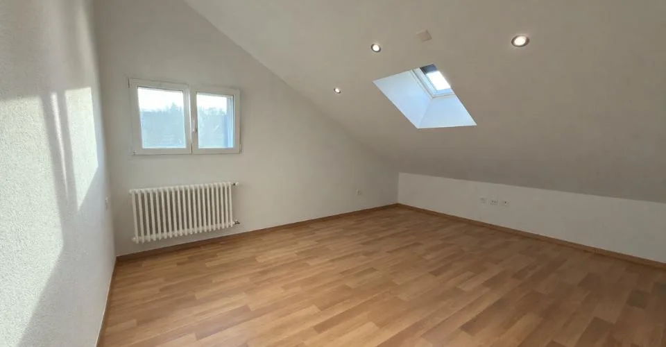 Maison individuelle avec disponible aménagé et entrée indépendante
