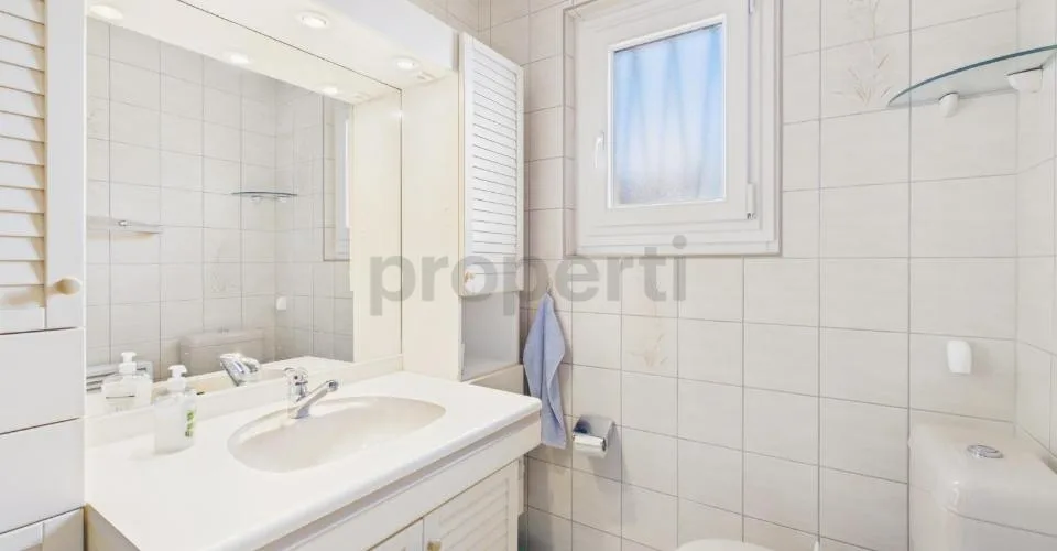 Geräumige 3.5 Zimmer - Wohnung mit freier Sicht in Vétroz