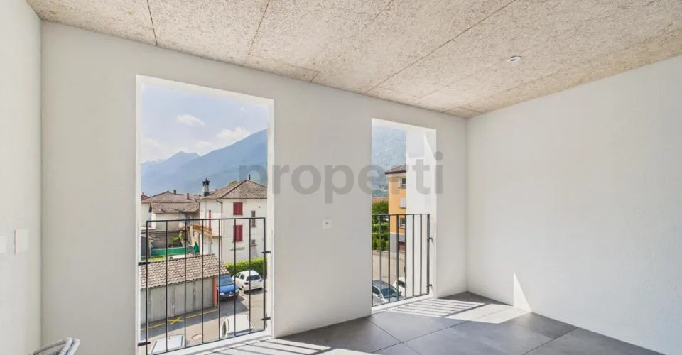 Moderne 2.5-Zimmer-Wohnung mit Keller und Parkplatz, Biasca
