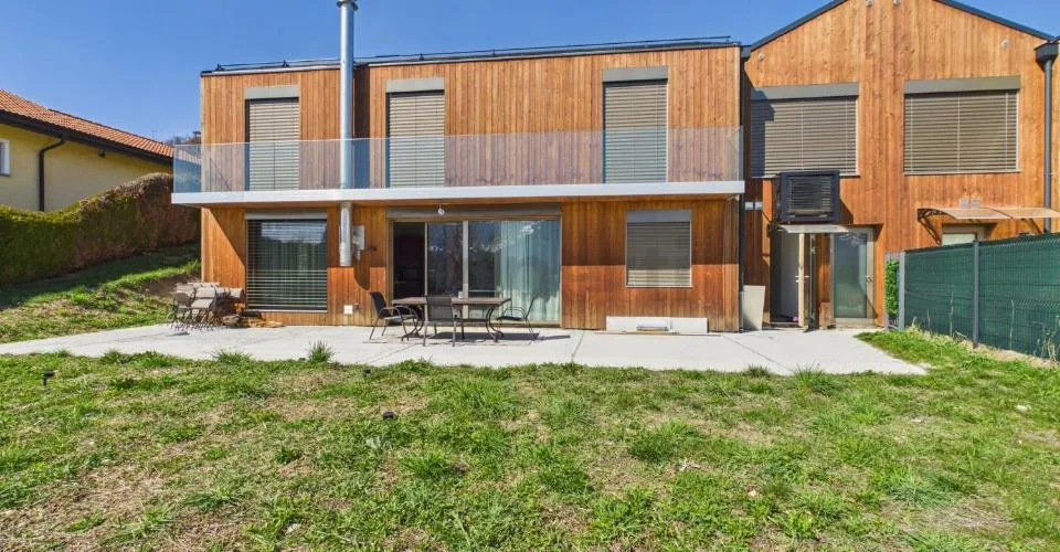 Moderne 5.5 pièces maison mitoyenne avec parking, Lens