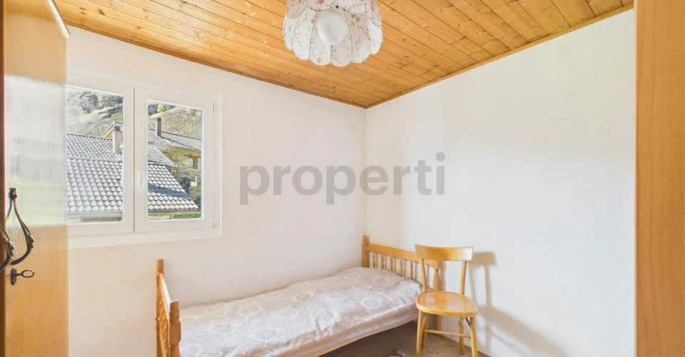 Casa unifamiliare con torba, giardino,vista panoramica RESIDENZA PRIMARIA E SECONDARIA IN VAL CALANCA