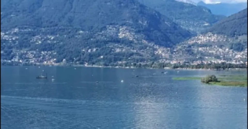 Terreno edificabile con vista panoramica sul Lago Maggiore e sulle montagne