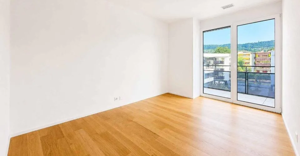 UNIQUE ! Attique neuf de 5.5 pièces bénéficiant d'un rooftop terrasse – photo 7 of 13