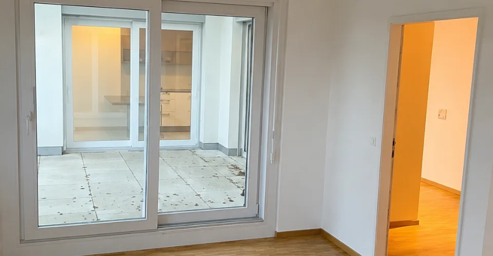BEL ET GRAND APPARTEMENT EN ATTIQUE