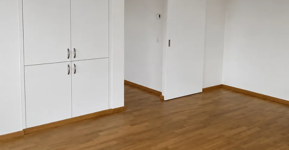 BEL ET GRAND APPARTEMENT EN ATTIQUE