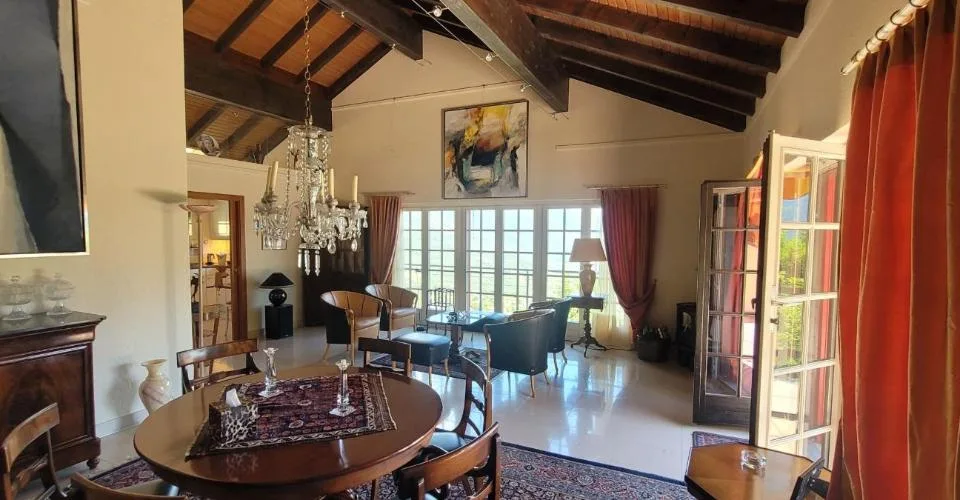 Splendide chalet de 7.5 pièces 525 m2 à Mollens vue imprenable
