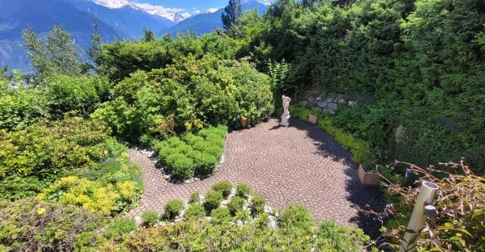 Splendide chalet de 7.5 pièces 525 m2 à Mollens vue imprenable