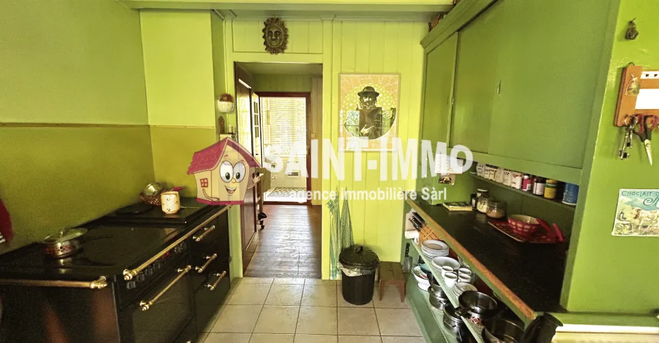Charmant chalet avec dépendance, garage et jardin arboré sans vis-à-vis