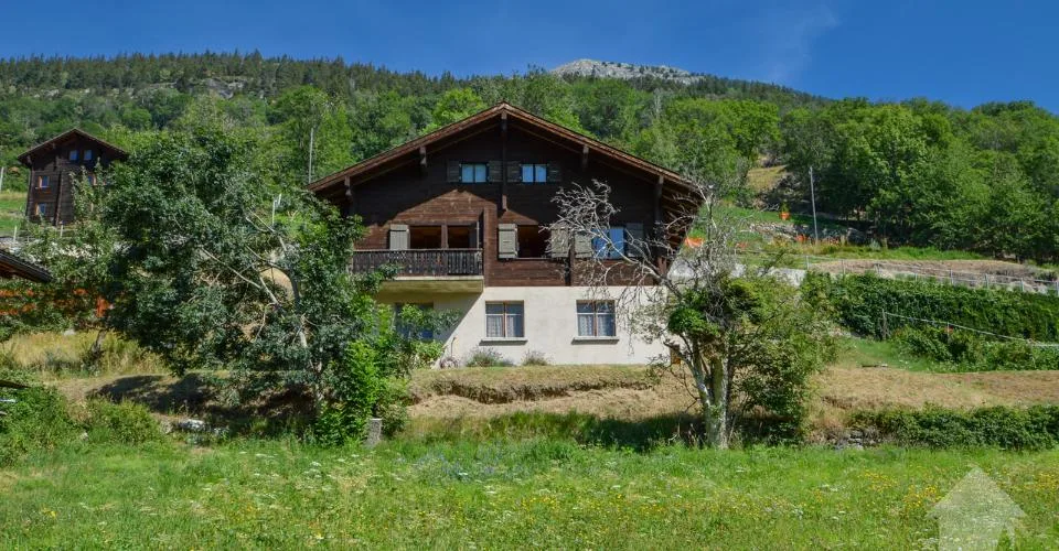 Maison à rénover dans un excellent emplacement