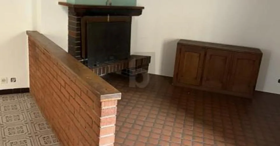 MAISON DE VILLAGE SPACIEUSE
