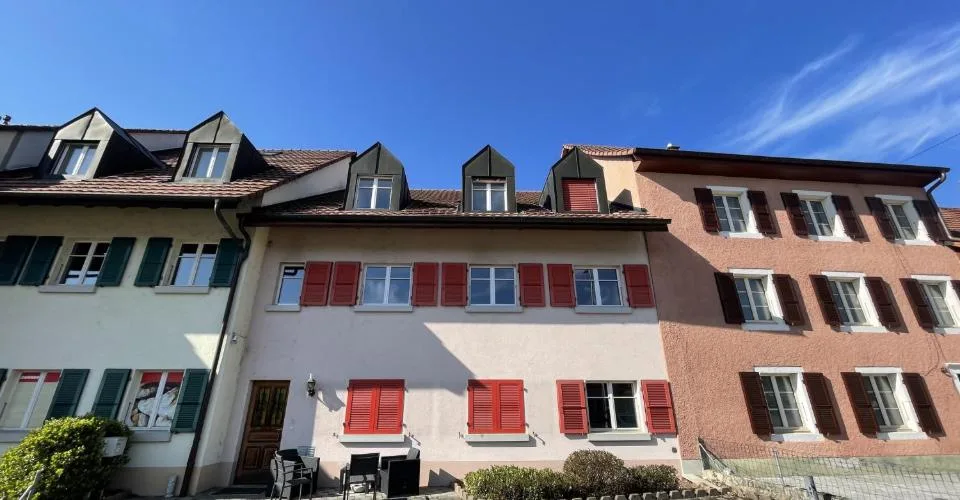 Spacieux 4.5 pièces de 108 m² avec ascenseur Au-dessus d’un espace commercial