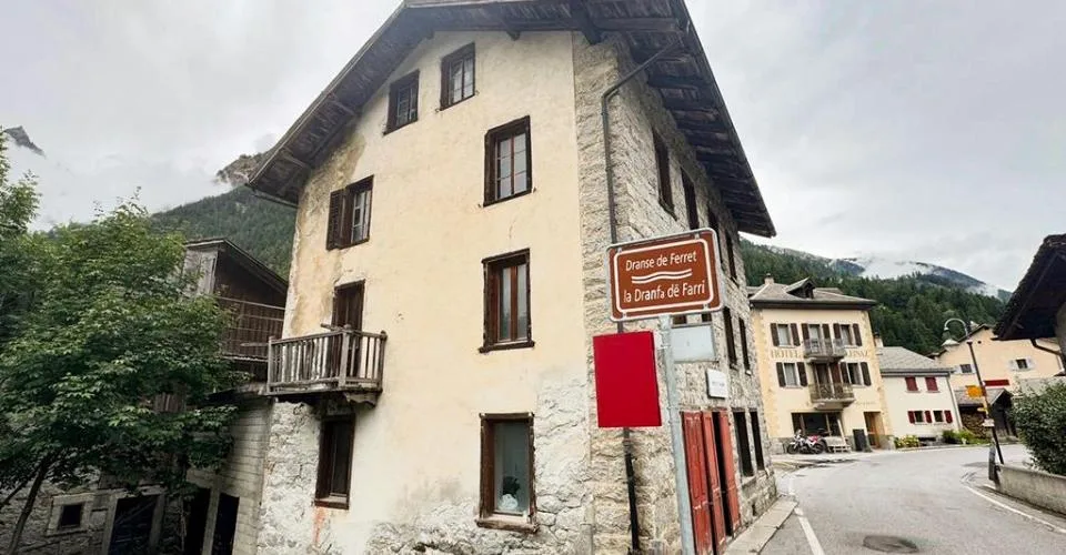 PRAZ-DE-FORT - IMMEUBLE A FORT POTENTIEL