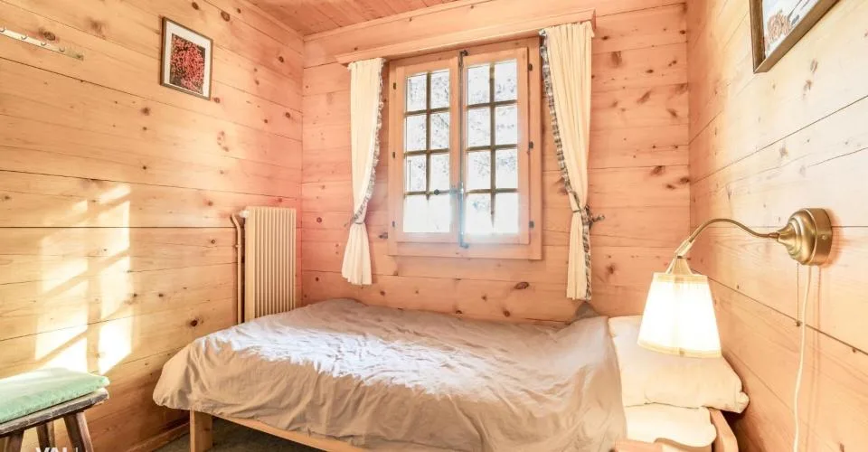 Charmant chalet sur Ayer avec parcelle constructible et vue imprenable