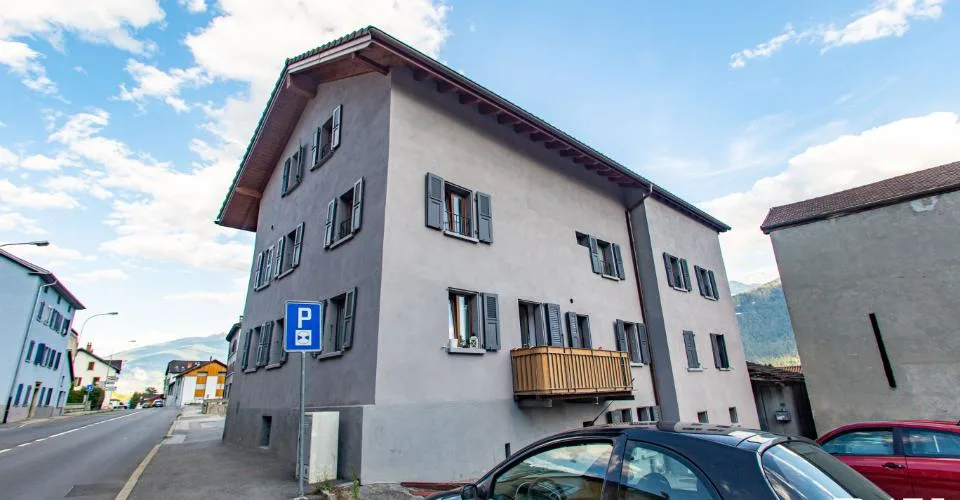 3 1/2 en attique/duplex entièrement rénové