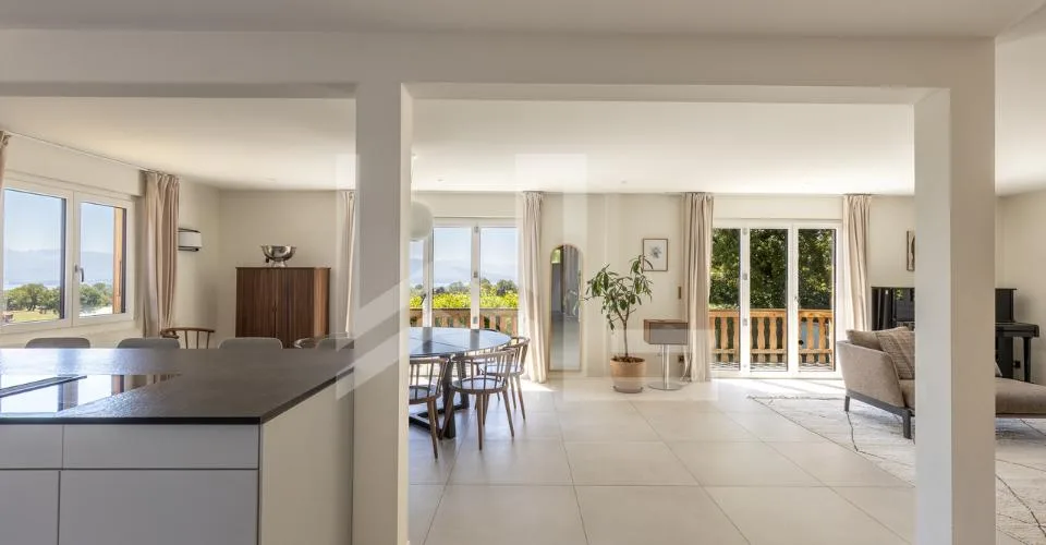 Villa avec vue toute rénovée