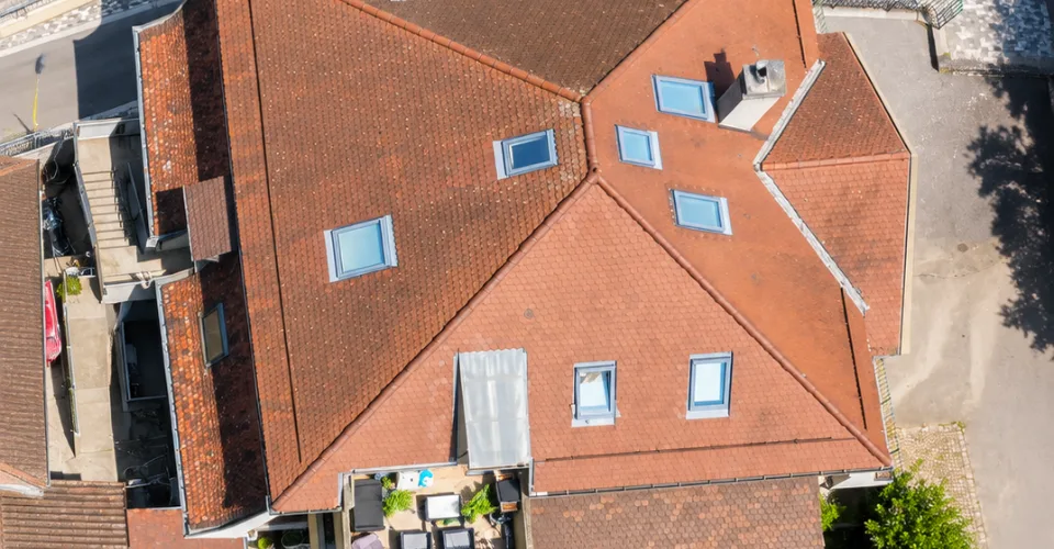 INVESTISSEURS – IMMEUBLE DE RENDEMENT À GRANGES-PRÈS-MARNAND