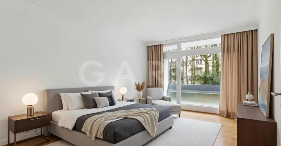 Appartement traversant avec balcons, entièrement rénové & piscines sur le toit
