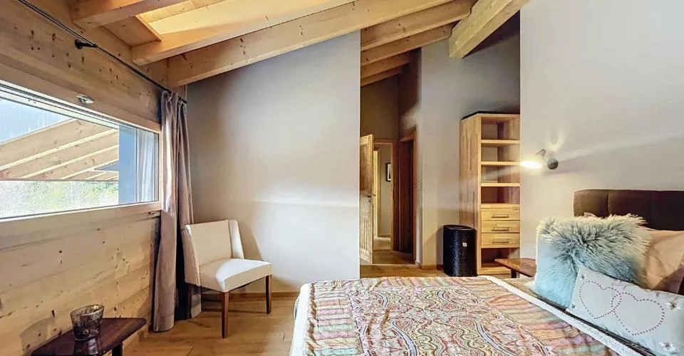Appartement avec cachet face aux montagnes, à deux pas des pistes