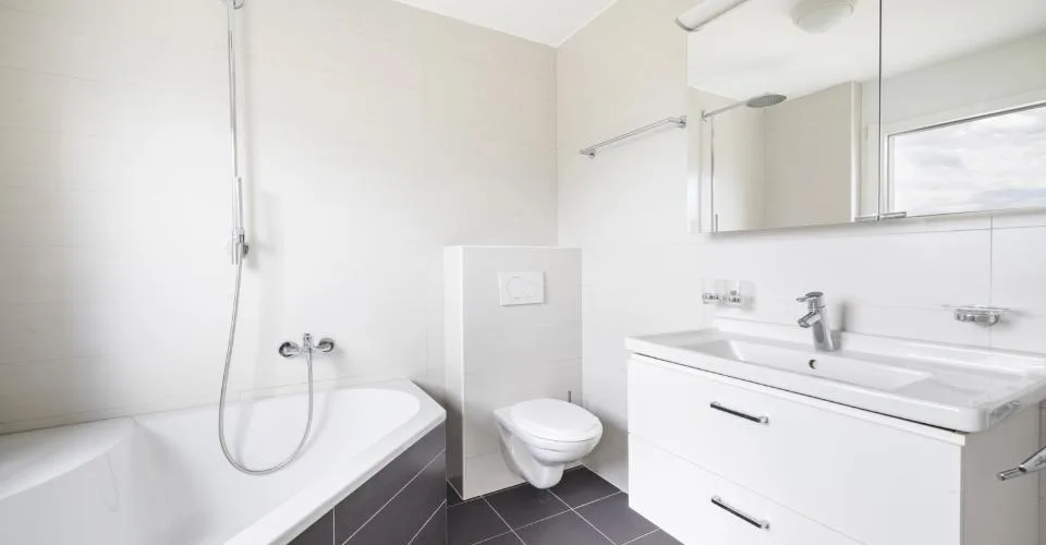 A vendre : 4.5 pièces au dernier étage avec 3 chambres, deux balcons et vue dégagée