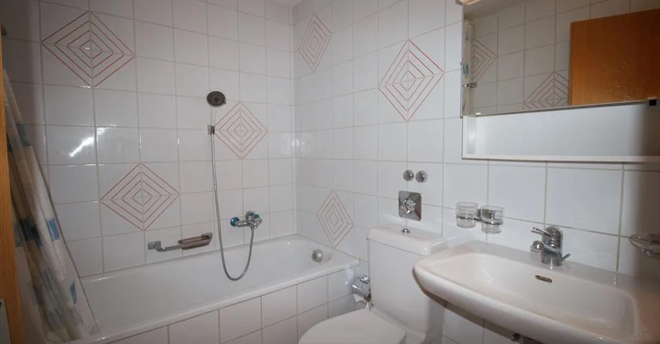 Immeuble SUNHILL, lumineux appartement de 2.5 pièces avec terrasse ensoleillée sud-est