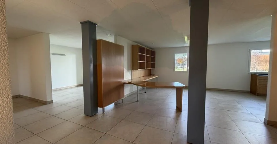 Espace de 176 m² au rez-de-chaussée – Courfaivre Potentiel appartement