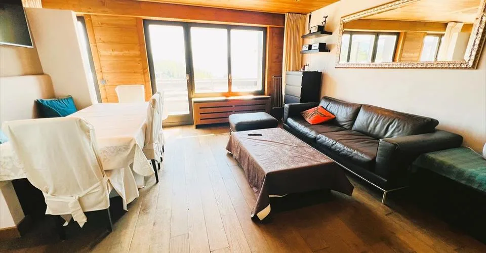 Splendide 2.5 pces rénové - Spacieux & lumineux - Bien placé - Extraordinaire vue