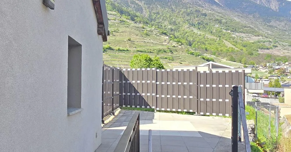 Sur le coteau – charmante maisonnette indépendante
