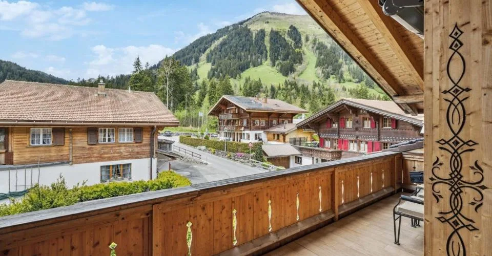 Magnifique Penthouse à Feutersoey bei Gstaad