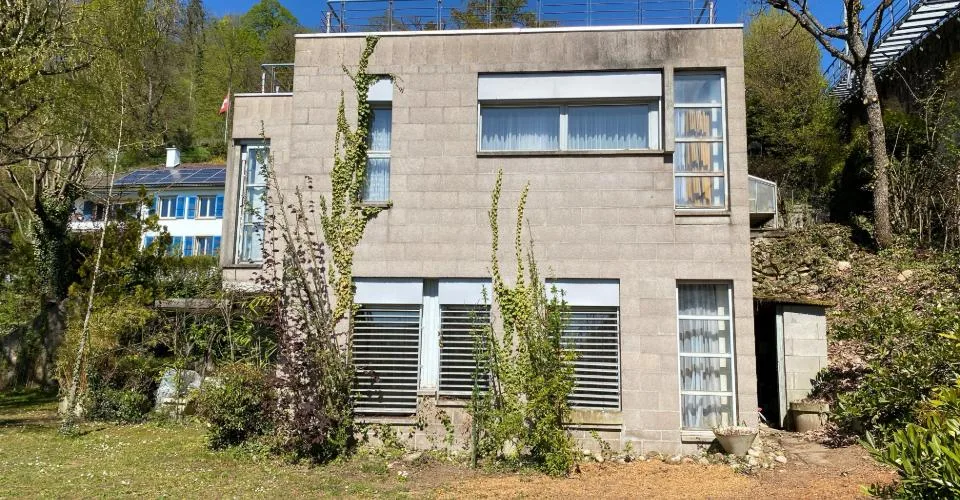 Villa individuelle 4.5 pièces avec grand jardin à Neuchâtel