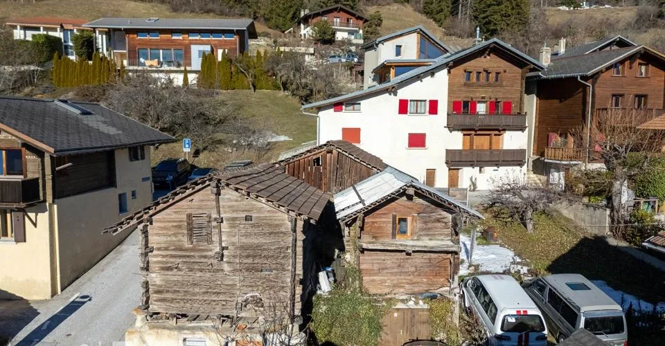 Mazots à rénover - région de Crans-Montana