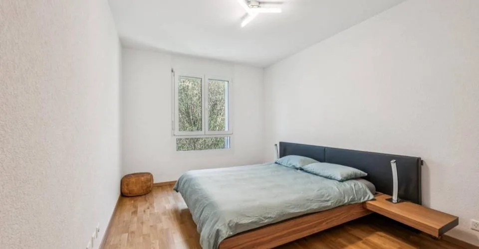 Duplex en attique contemporain avec vue sur le lac
