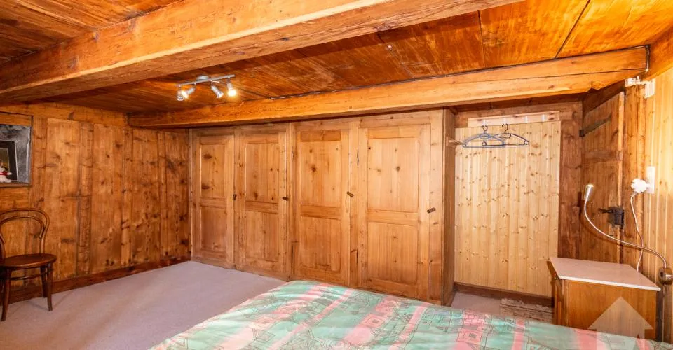 Authentique maison villageoise du 18ème avec espaces extérieurs – photo 6 sur 13