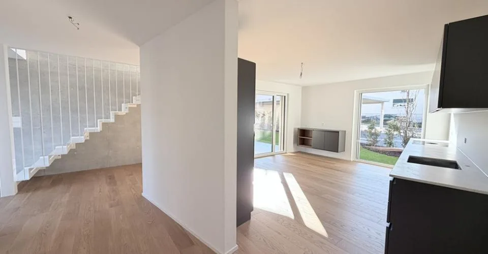 Villa, Rossemaison - 985000