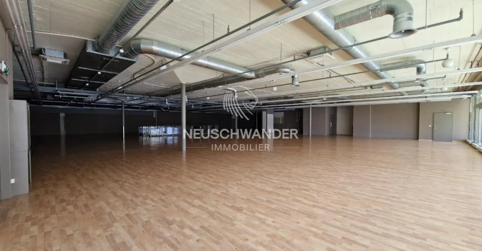 Immeuble de rendement mixte et 19 parkings à Delémont à vendre – Foto 3 von 12
