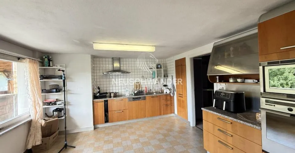 Maison locative de 3 appartements à vendre à Belprahon