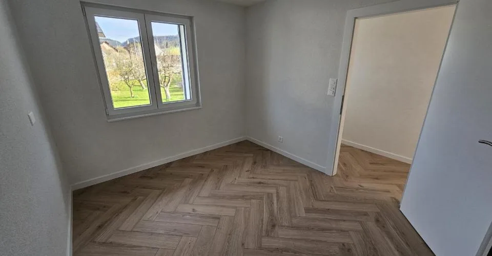 À vendre à Vicques maison de 7.5 pièces sur un terrain de 702 m²