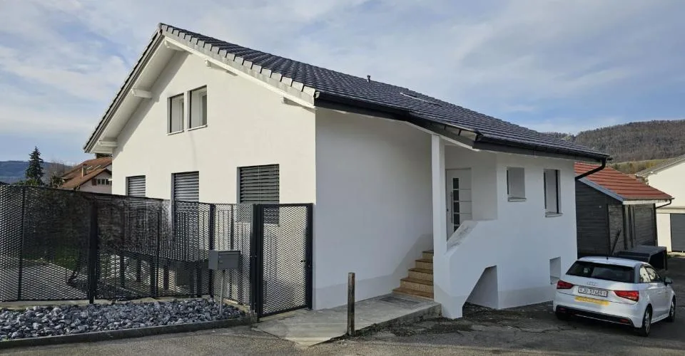 À vendre à Vicques maison de 7.5 pièces sur un terrain de 702 m²