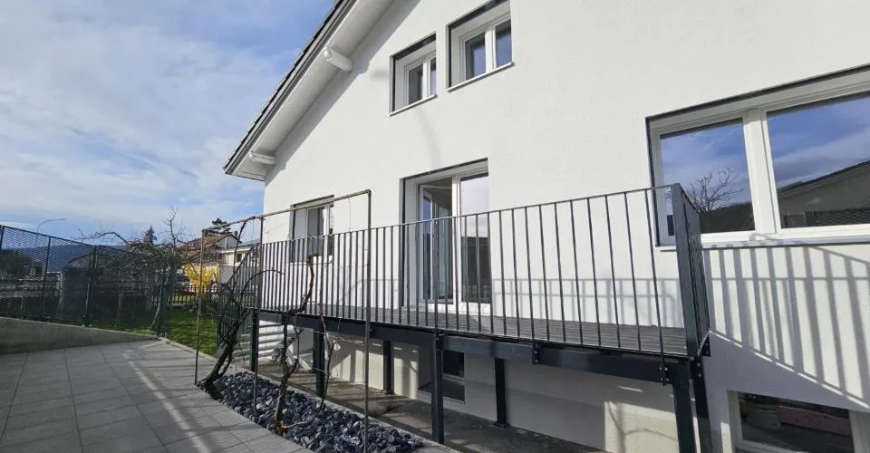 À vendre à Vicques maison de 7.5 pièces sur un terrain de 702 m²