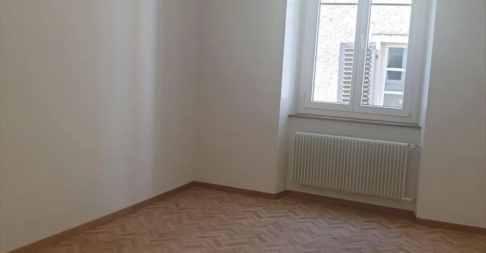 À vendre immeuble de 4 appartements et 1 commerce situé à Delémont – Foto 13 von 13
