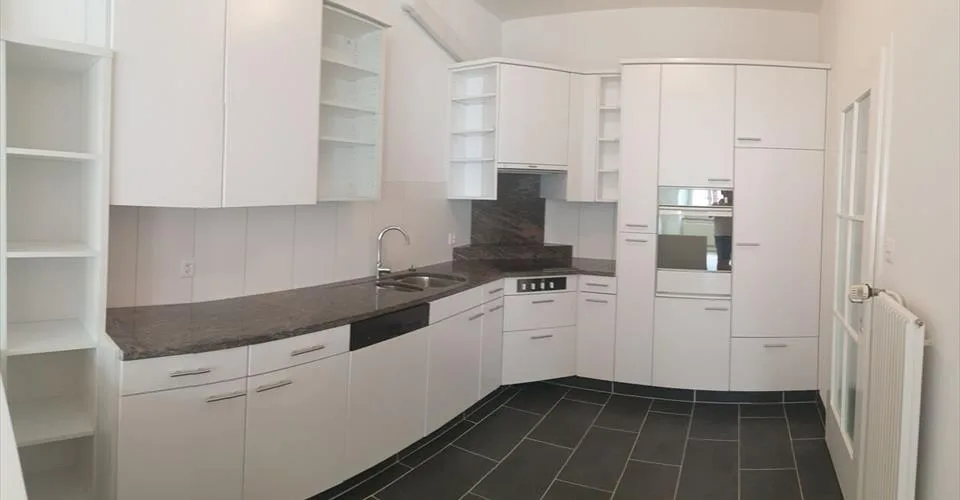 À vendre immeuble de 4 appartements et 1 commerce situé à Delémont – Foto 12 von 13