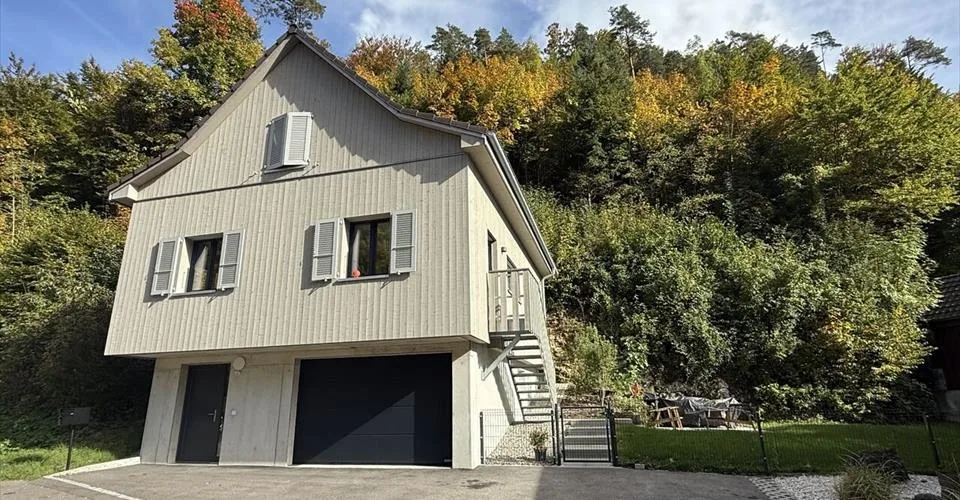 Charmante maison villageoise rénovée de 5.5 pièces à Soyhières