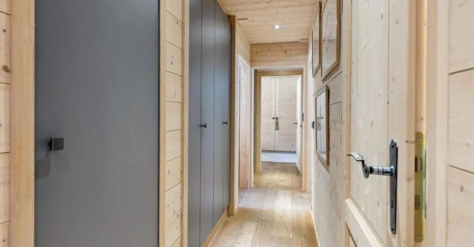 Chic & Cozy 4.5p avec cheminée, balcons, vue, spa, 2 parkings