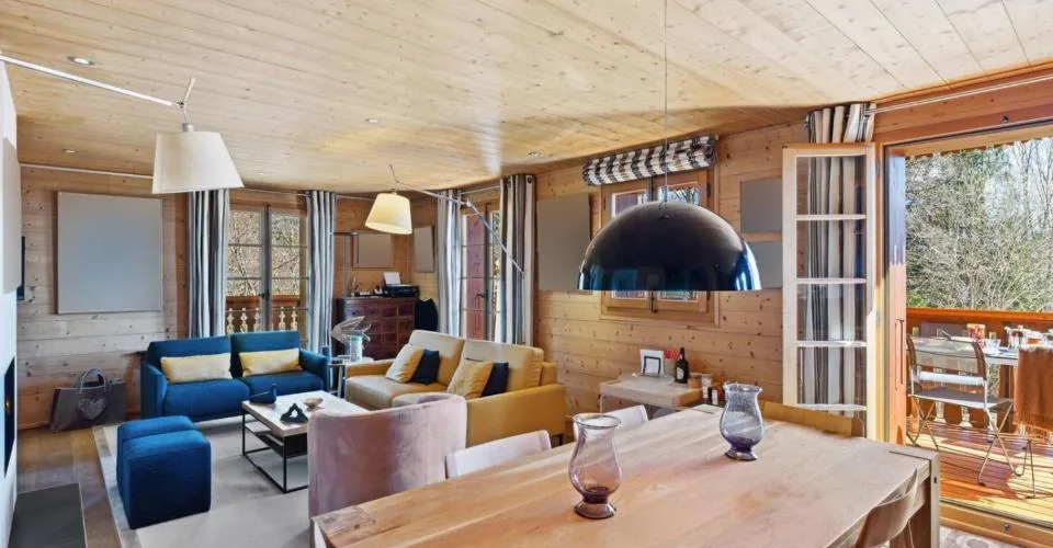 Chic & Cozy 4.5p avec cheminée, balcons, vue, spa, 2 parkings