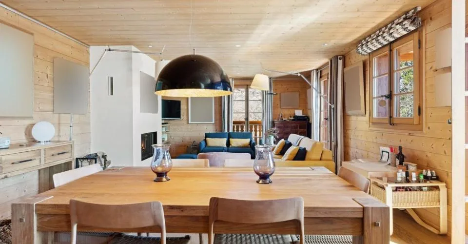 Chic & Cozy 4.5p avec cheminée, balcons, vue, spa, 2 parkings