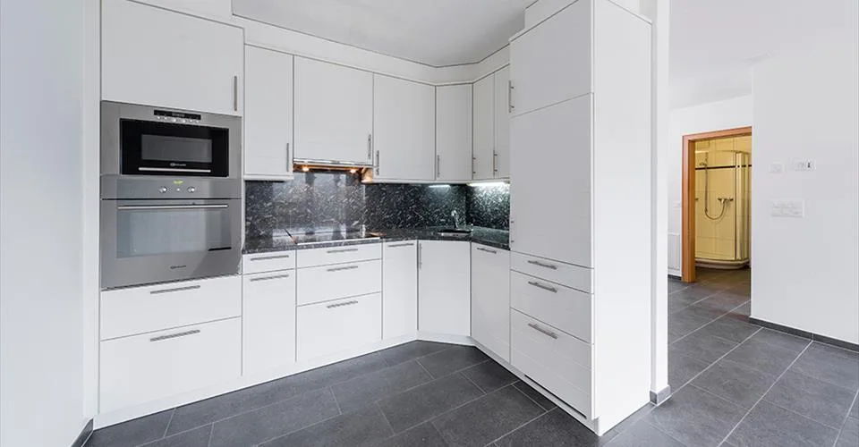 Résidence 2.5-01, appartement de luxe de 2,5 pièces dans le centre, wellness inclus – Foto 4 von 11