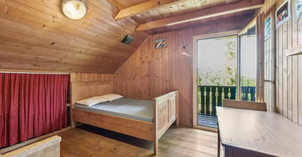 Chalet - Gîte avec dortoirs proche des pistes des Pléiades
