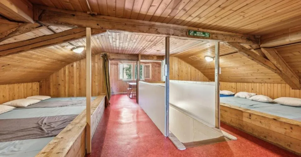 Chalet - Gîte avec dortoirs proche des pistes des Pléiades