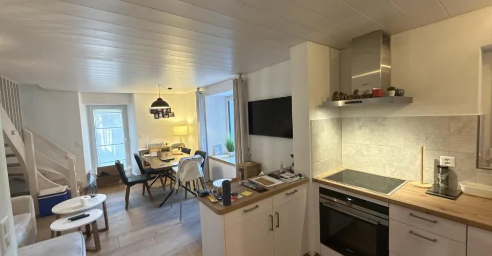 À vendre à Roches charmante maison de 3.5 pièces rénovée
